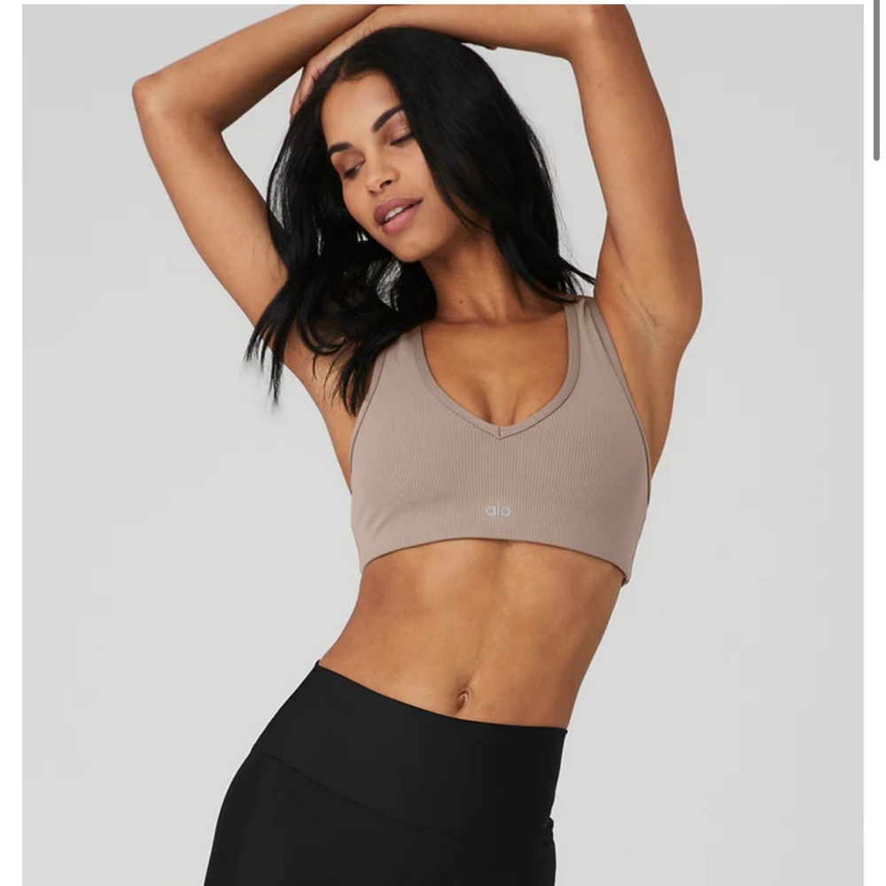 Alo Yoga Airlift Ribbed Jump Start V-Neck Bra